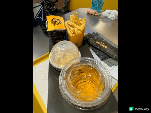 Pizza好多料，蟹肉漢堡有驚喜，所有食物即叫即整熱辣辣好好...