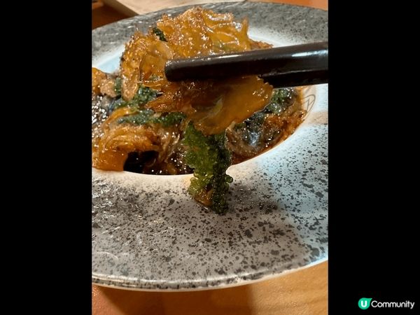 呢個冷盤係蘋果醋海蜇頭，酸甜可口又有清爽口感，呢個炎夏食岩晒...