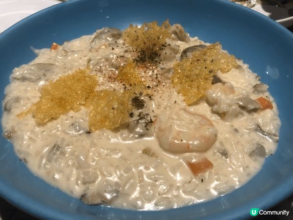 美味多汁的鮮忌廉周打海鮮意大利飯，芝味無窮的黑松露軟殼蟹意粉...