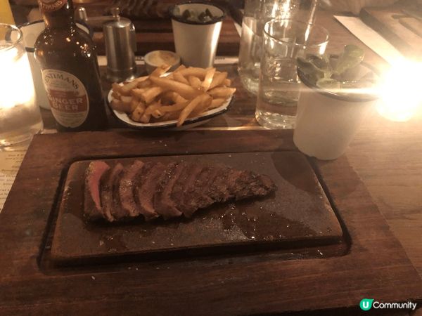 英國必食flat iron，我記得超多人排隊，味道都唔錯，但...