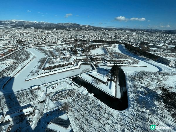 北海道函館五稜郭?冬日浪漫雪景之下可以漫涉五稜郭公園，呈現浪...