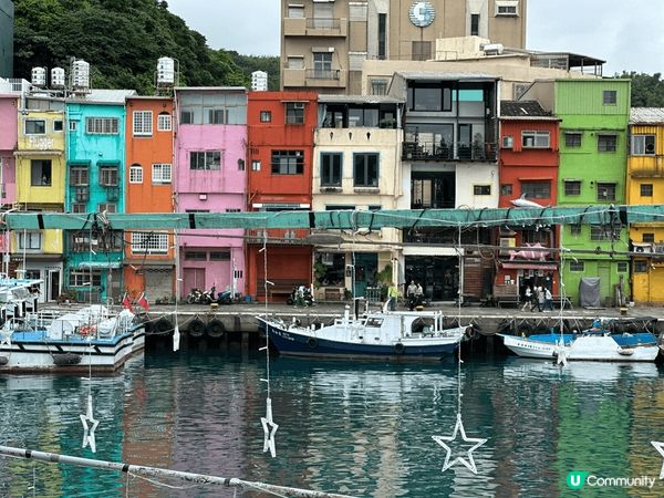 台灣基隆正濱漁港、繁華基隆夜市、陪伴?我們的幾米「月亮忘記了...