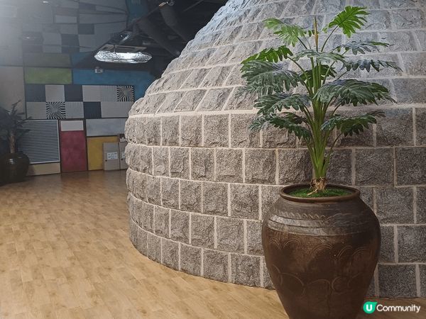 夜機到首爾,最適合去汗蒸幕留宿一晚。呢間?地鐵站口?Spar...