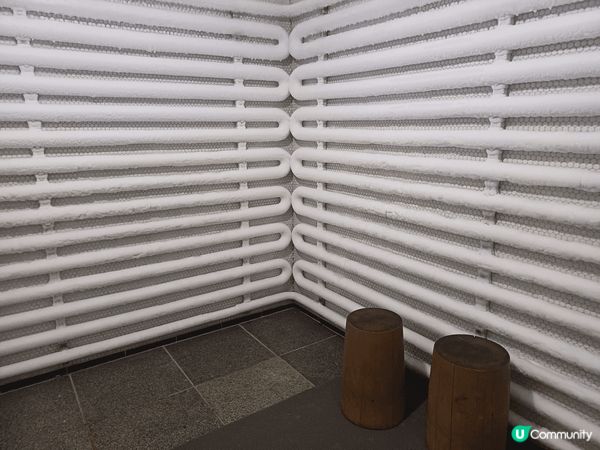 夜機到首爾,最適合去汗蒸幕留宿一晚。呢間?地鐵站口?Spar...