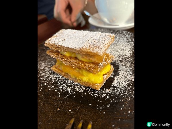 RaRe Restaurant 紅館，位於中環干諾道中50號...