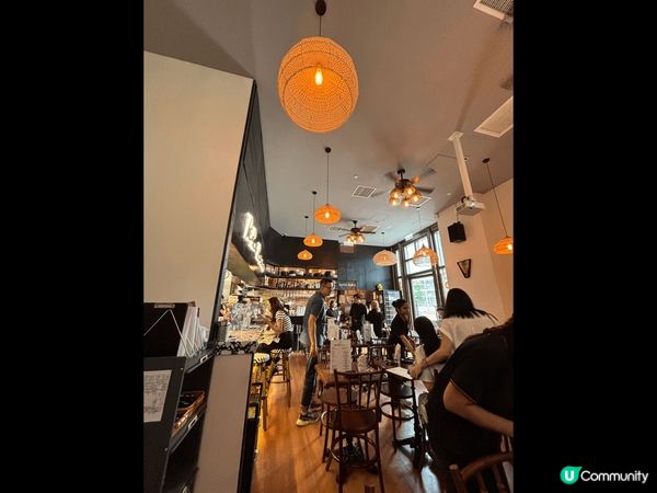 RaRe Restaurant 紅館，位於中環干諾道中50號...