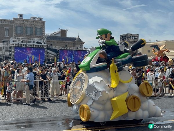 日本的鳥取沙丘是集合藝術與大自然的地方，廣闊無邊的沙洲配搭衛...