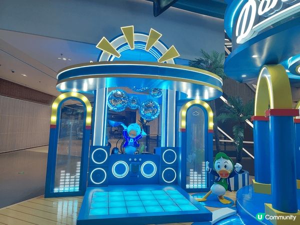 早排去左深圳行商場，行到前海區既壹方匯見到唐老鴨,如果鐘意唐...