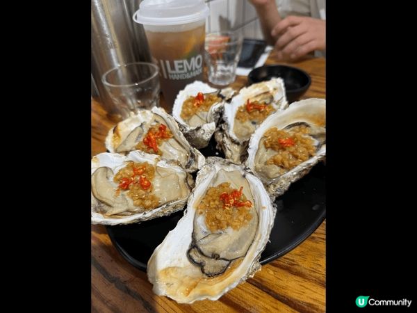 中意食蠔同串燒既都唔好放過。 呢間不論係蒸蠔定係烤蠔都一樣咁...