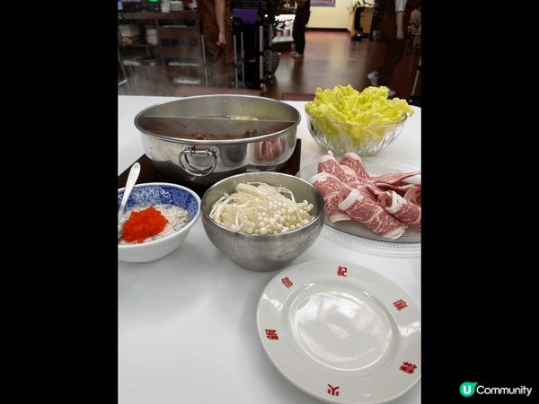 宜蘭蔥油餅 蔥香皮脆 詹記火鍋鴨血嫩滑 漁人碼頭幸福滿滿