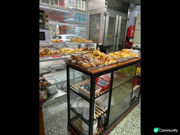 澳門之旅，一落船必行?威尼斯人酒店商店，影?相打?卡。之後，...