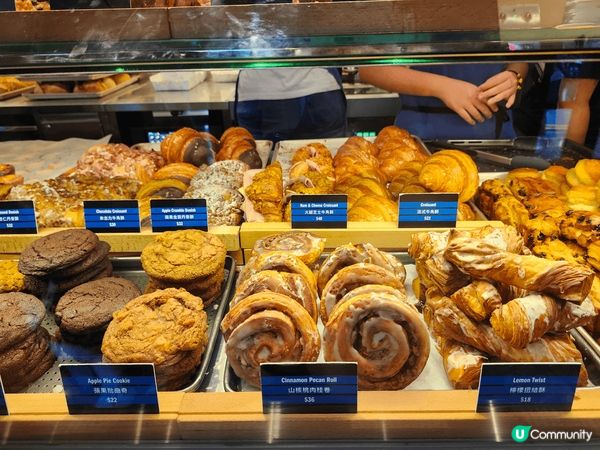 Bakehouse可是城中人氣麵包店，因為牛角包及葡撻而聞名...