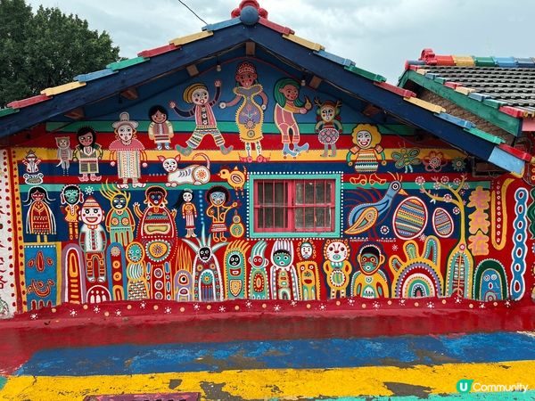 於台中之旅，到訪了彩虹眷村，高美濕地，以及台中藝術博物館的夜...