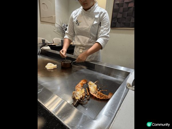 位於佳寧娜廣場的日本鐵板燒，性價比高，龍蝦生猛，值得推薦