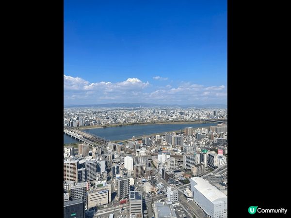 日本大阪觀光塔，好值得去?景點，天氣好真係差好遠。??藍天白...