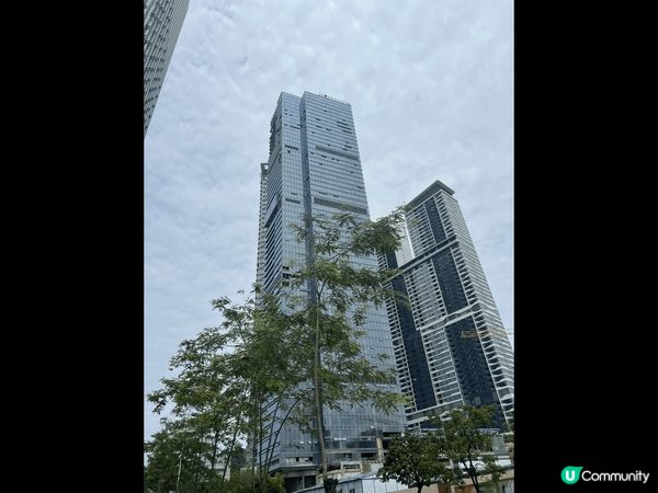 分別為在飛往成都飛機上，福州長樂機場，深圳八卦嶺