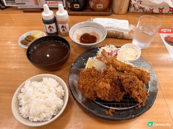 夏日美食靚景的北海道之旅，花香蜜瓜甜美，加上藍藍天空，實在樂...