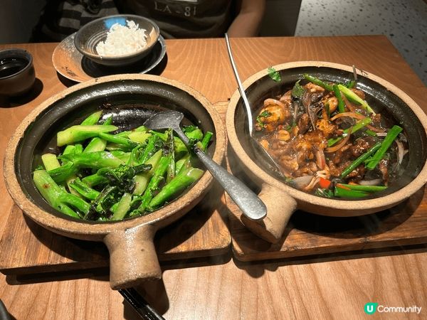 炭燒雞，香噴噴。煲仔小菜，滋味都爆。韓式甜品，幸福到暈。