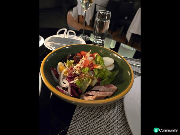 最Chill莫過於邊飲，邊食，邊吹水，仲要環境寧靜，可以無所...