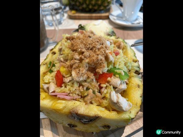 泰好味 係走左提子乾既菠蘿雞肉炒飯???? 要$100埋單包...