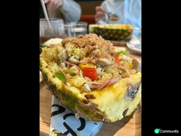 泰好味 係走左提子乾既菠蘿雞肉炒飯???? 要$100埋單包...