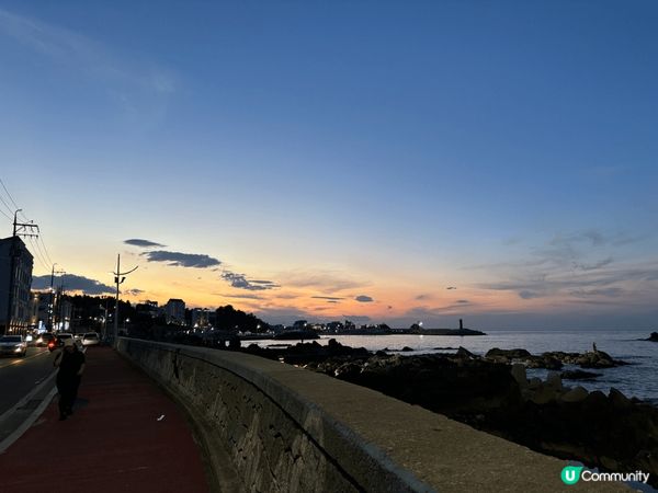 這是在韓國江陵拍下的大海，看過一次江陵的大海之後，就再也無法...