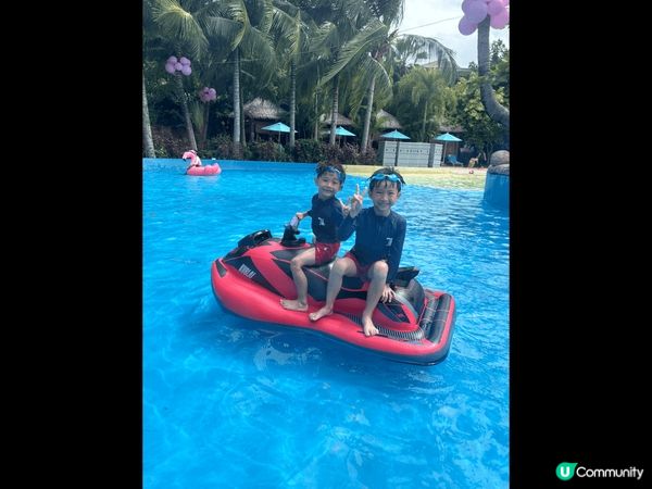 今次1抽2去咗三亞旅行，我哋當年入住咗當地最有人氣嘅酒店：三...