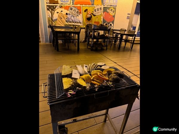 梅窩銀鑛灣仲係水清沙幼，有蜆有寄居蟹既地方，一出酒店就已經係...