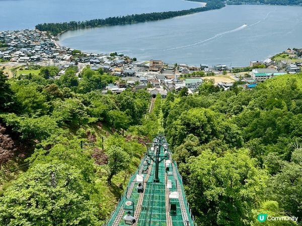 位於京都天橋立，景色優美，上落可以選擇坐吊車或纜車，飽覽天橋...