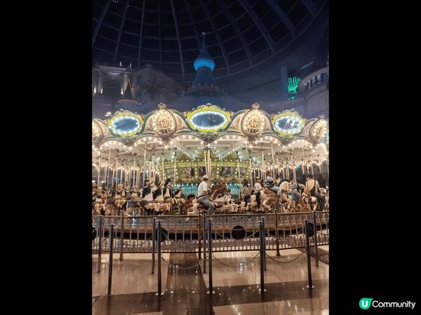 樂天世界✨✨有好多遊戲設施，刺激好玩，仲有好多小食！