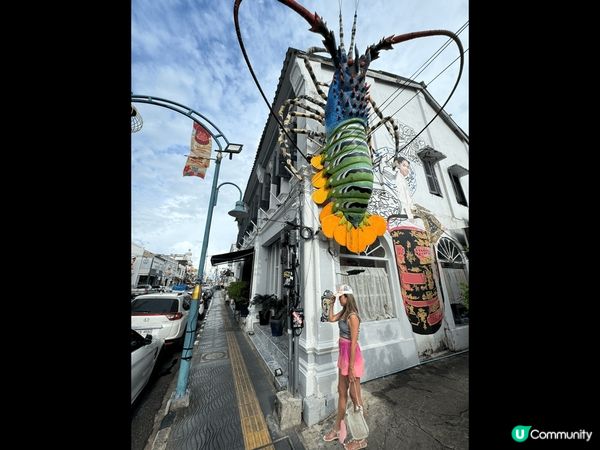 布吉島的打咭餐廳 cafe viewpoint在懸崖邊，到處...