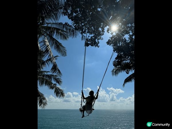 布吉島的打咭餐廳 cafe viewpoint在懸崖邊，到處...