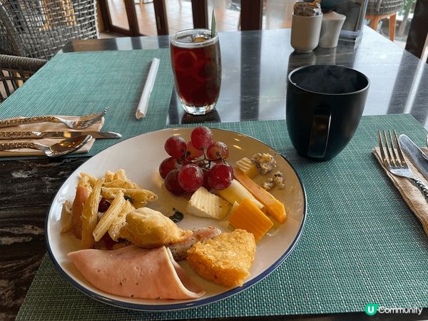 來到布吉當然要住五星Villa今次住Sinae Phuket...