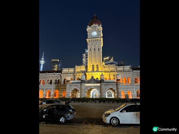 位置吉隆坡獨立廣場旁邊的生命之河，晚上會亮起藍色燈光打卡一流...