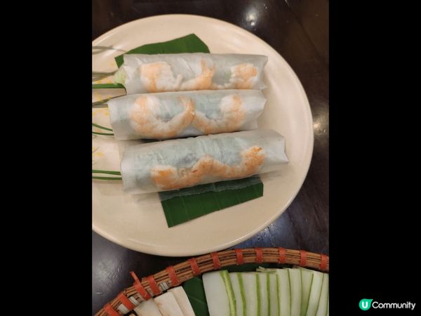 越南下龍灣之旅，一齊划船，一同擊漿，滿載歡樂，景色宜人，越南...