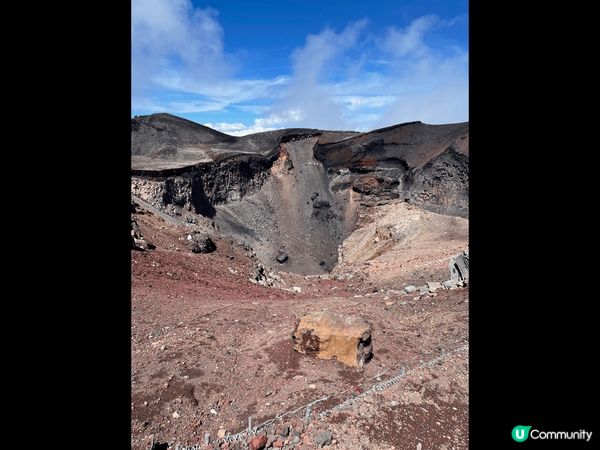 一生人總要有一次爬上富士山山頂
