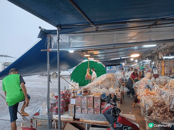 在泰國芭堤雅，我從酒店出發，駕駛電單車前往春武里新景點日本都...