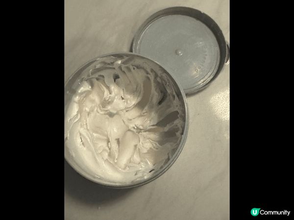 這個藥膏在香港價格便宜,被翻譯成屁屁霜,是預防和治療嬰兒尿疹...