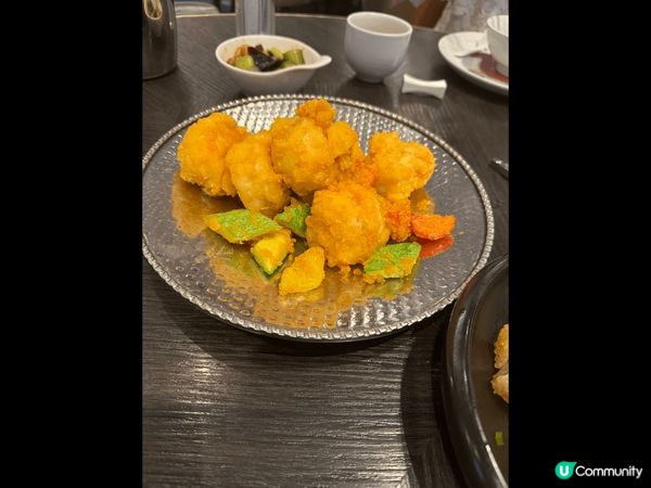 北京樓美食，經典片皮鴨非常之吸引，再加上其他川菜及廣東菜式，...