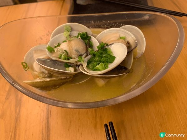 深夜的美食不須太多，簡單來幾份小碟已經可以為空虛的五臟廟填上...