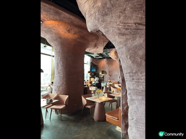 深圳寶安區歡樂港灣商場「遇見花瓣」，打卡一流，食物亦不錯，商...