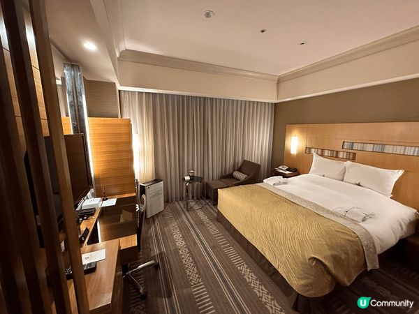 以上圖片展示了我和伴侶在日本九州的美好回憶，包括豪斯登堡城堡...