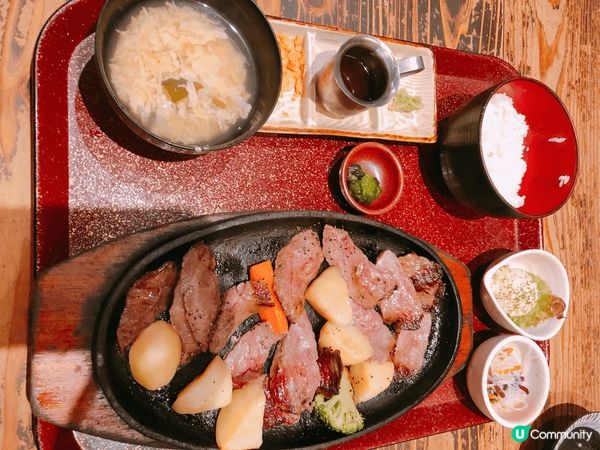 日本火車外型和車廂有特色，食物又美味超愛