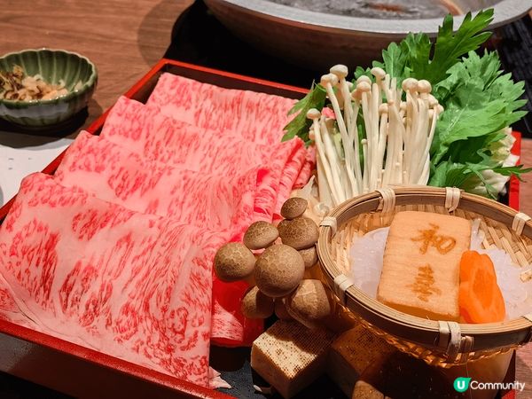 4月到福岡，可以欣賞紫藤花及粉蝶花，當然不能錯過和牛及壽喜燒...