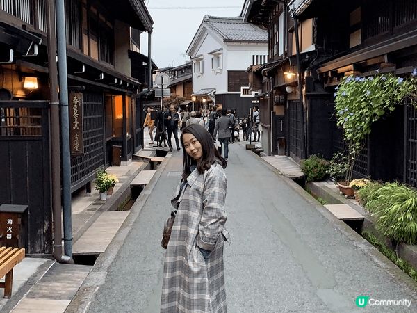 最喜歡走在日本街頭四季不同景色，謹慎美食人文都相當吸引人