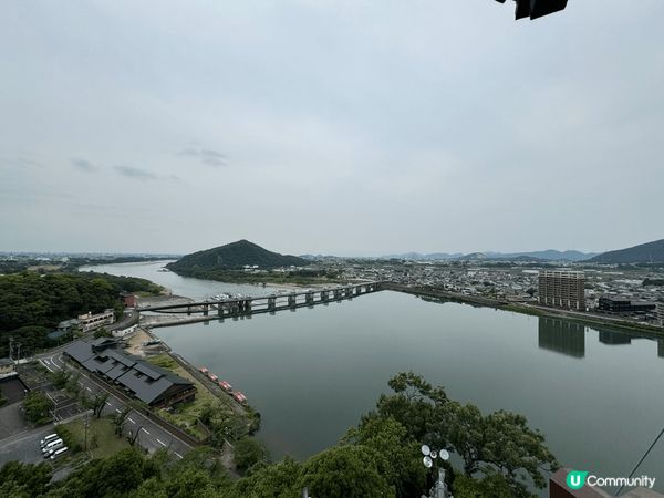 今次同大家介紹的打卡熱點是犬山城，在名古屋搭乘名鐵線到犬山站...