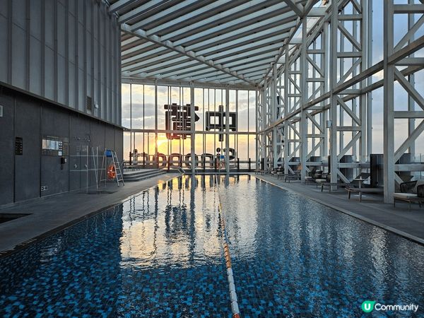 珠海橫琴希爾頓逸林酒店江景房及雲端泳池