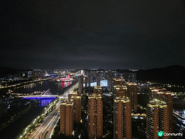 珠海橫琴希爾頓逸林酒店江景房及雲端泳池