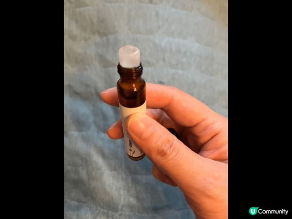 同事出差到柬埔寨買嘅手信，係走珠型嘅香水。微微嘅薰衣草香味，...