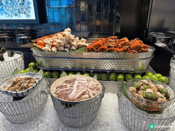 饗A Joy，全台最貴自助餐！位置在101裡面的餐廳，由於海...